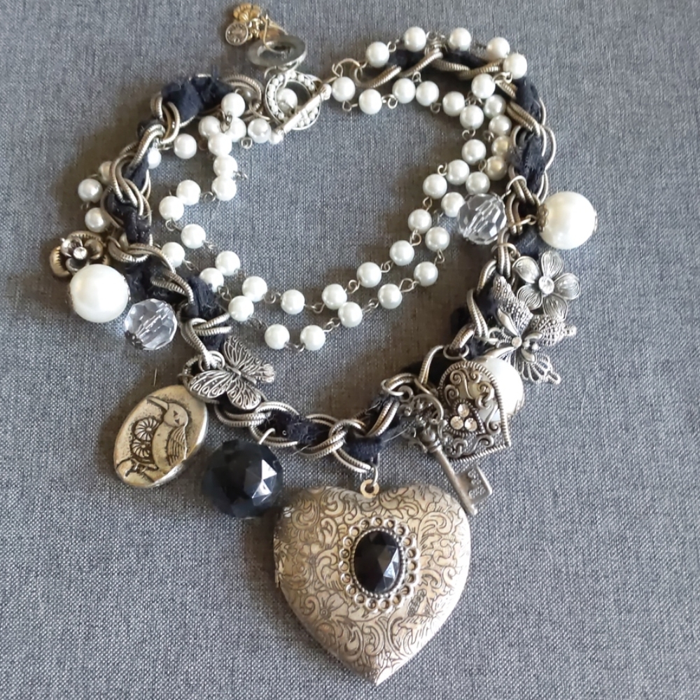 Fun necklace
